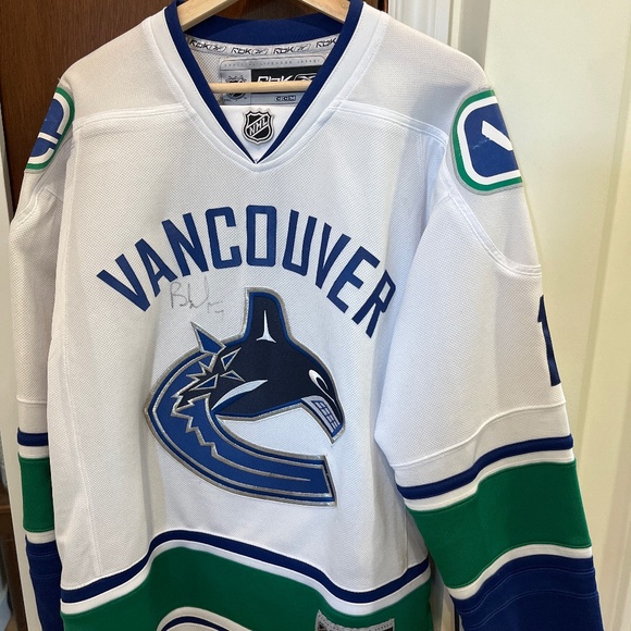 Luongo canucks jersey Clearance
